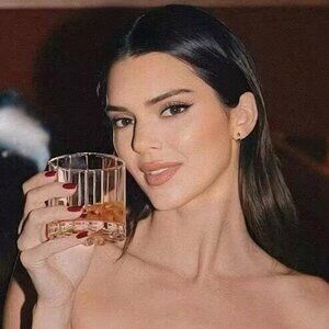 Meet your Posher, Hhsgsge